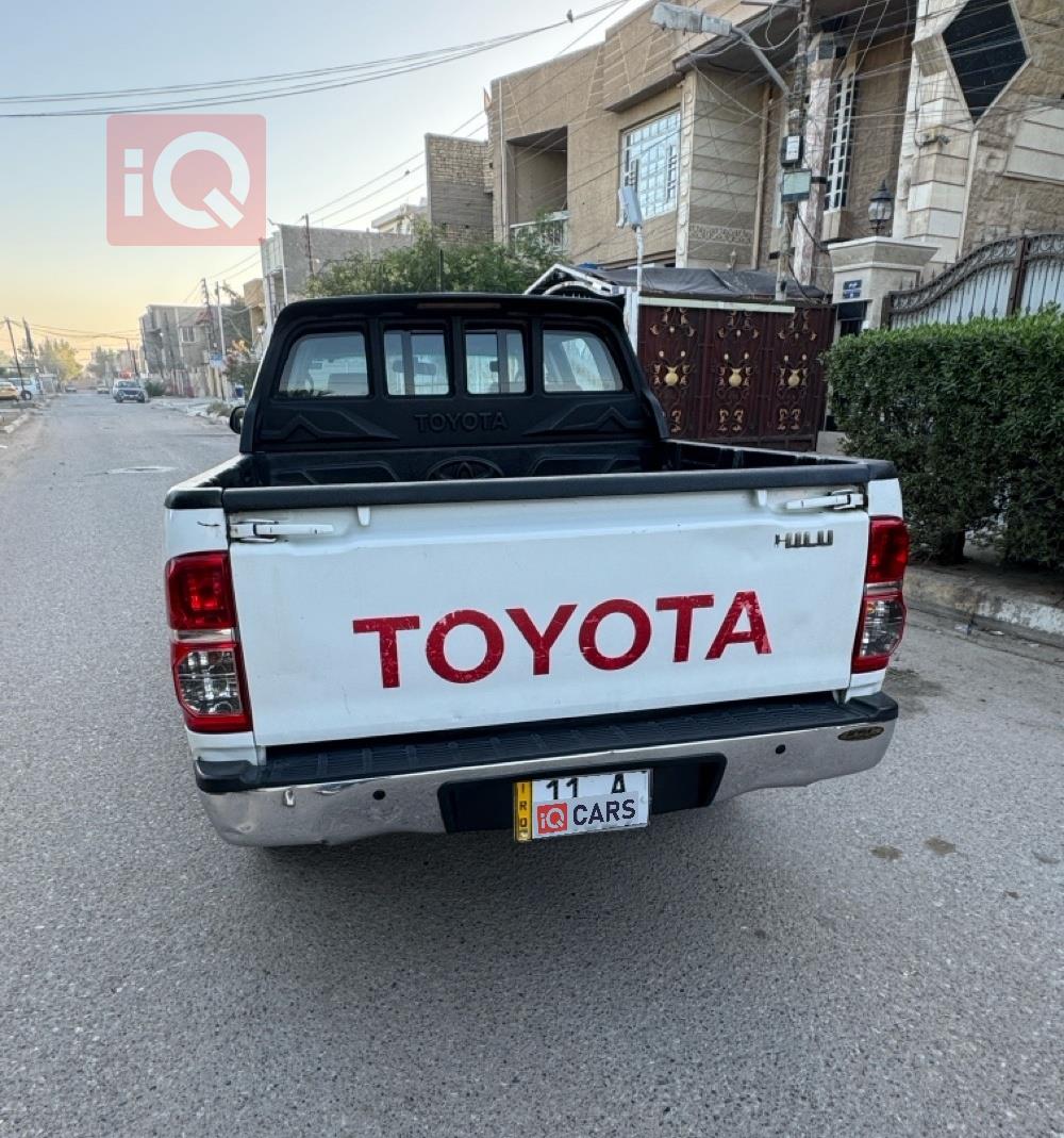 تويوتا هايلوكس